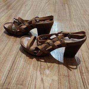 Timberland sandal (almost new)